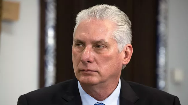Президент Кубы назвал большой честью свое участие в праздновании Дня Победы Президент Кубы назвал большой честью свое участие в праздновании Дня Победы