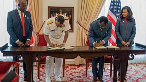 "Un mecanismo de presión": Comando Sur de EEUU firma pacto con Trinidad y Tobago "Un mecanismo de presión": Comando Sur de EEUU firma pacto con Trinidad y Tobago