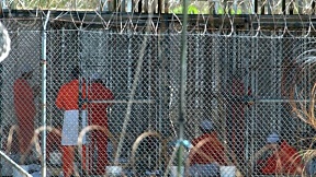 "Esto es muy grave": plan de Trump para Guantánamo podría ser castigado por el derecho internacional "Esto es muy grave": plan de Trump para Guantánamo podría ser castigado por el derecho internacional