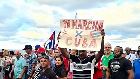 "El Estado que nos acusa es el que más nos agrede": marchan en Cuba contra el bloqueo estadounidense "El Estado que nos acusa es el que más nos agrede": marchan en Cuba contra el bloqueo estadounidense