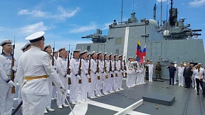 "Un ejercicio pleno de soberanía y defensa": Venezuela saluda a los buques rusos | Videos