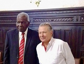Reunión del Embajador Víctor Koronelli con el Presidente del Parlamento cubano Reunión del Embajador Víctor Koronelli con el Presidente del Parlamento cubano